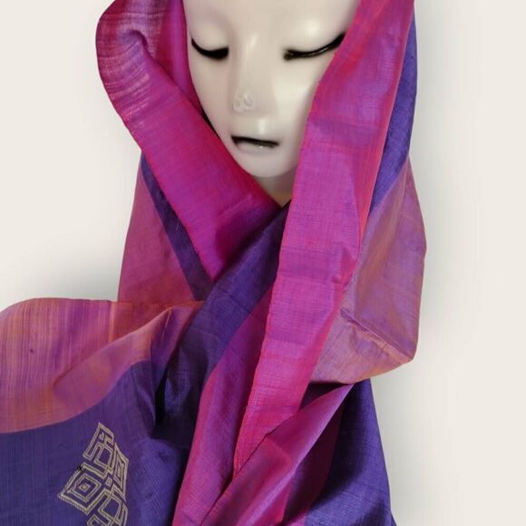 Womens Silk Scarf Rectangle 60" Purple Pink Emblem Fringe Wrap Indian Bohemian - Picture 1 of 8